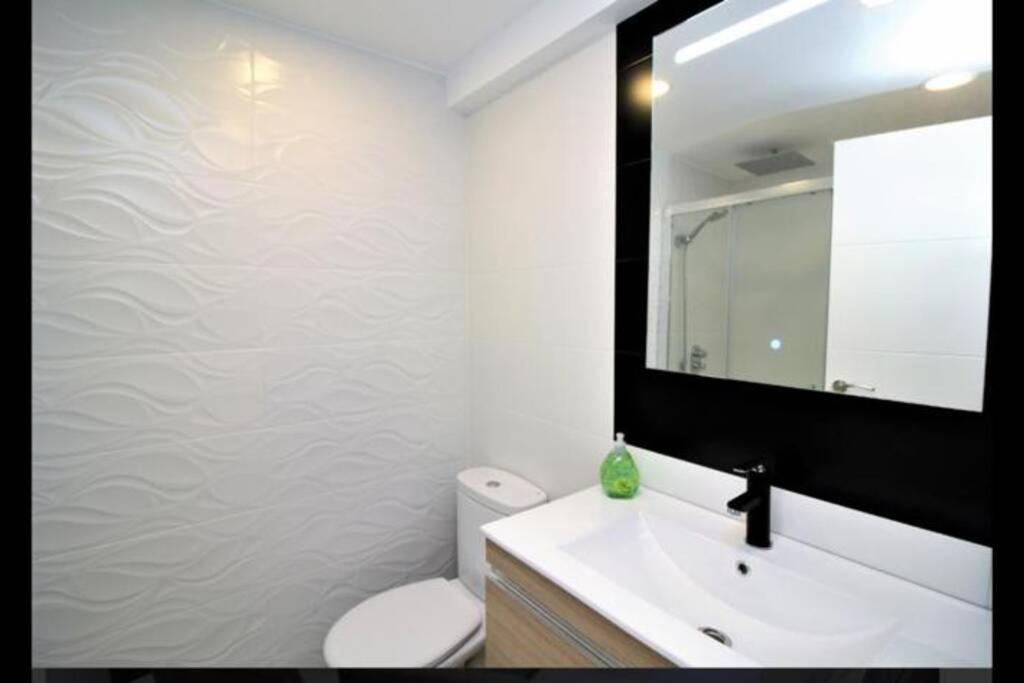 Doro Seaview Apartment بينايدورم المظهر الخارجي الصورة