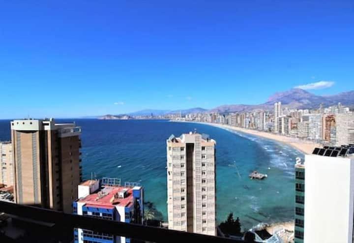 Doro Seaview Apartment بينايدورم المظهر الخارجي الصورة