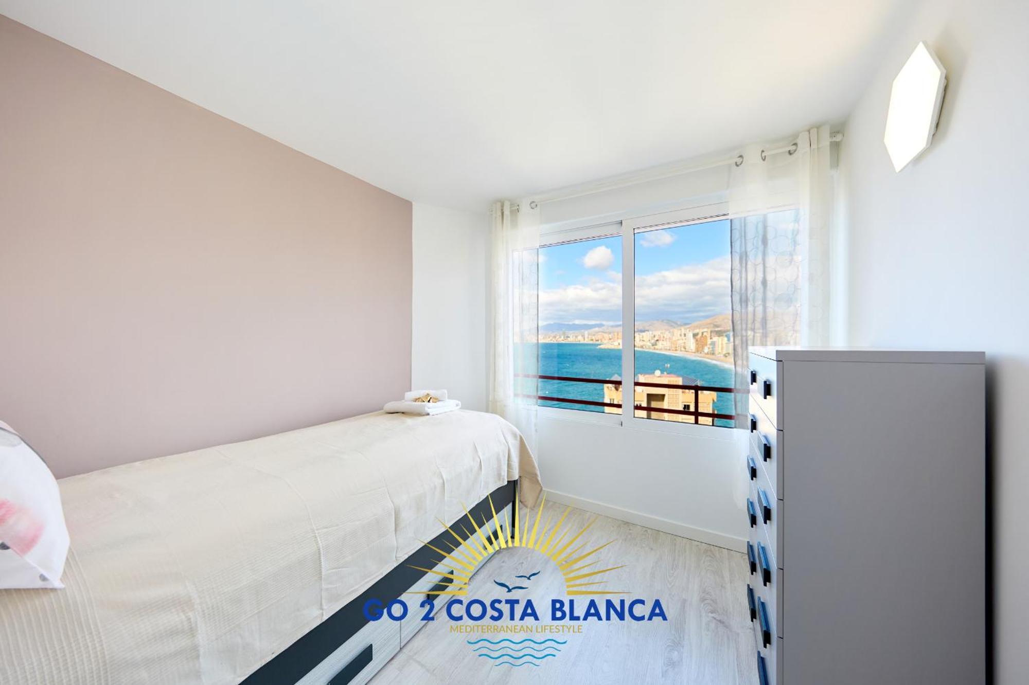 Doro Seaview Apartment بينايدورم المظهر الخارجي الصورة