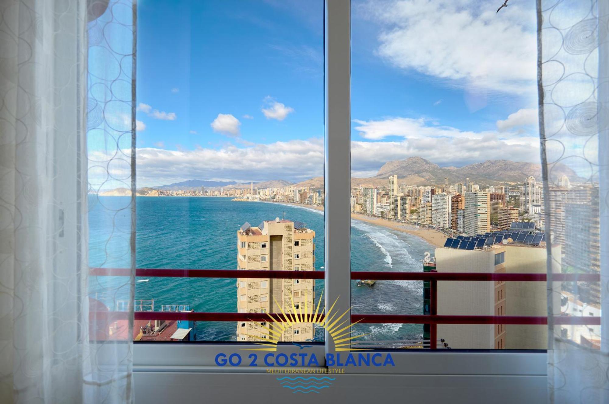 Doro Seaview Apartment بينايدورم المظهر الخارجي الصورة